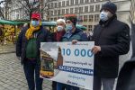 Na Rynku świętowali sukces Szczepciobusa. Już ponad 10 tys. zaszczepionych w autobusie!, MPK Wrocław