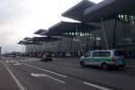 Wrocław: Cudzoziemcy zatrzymani na lotnisku. Jeden z nich musi opuścić Polskę, Nadodrzańska Straż Graniczna