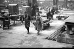 Tak kobiety we Wrocławiu budowały wagony. Zdjęcia z lat 50., Narodowe Archiwum Cyfrowe