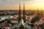Wrocław: kuria organizuje pomoc dla uchodźców. Do Ukrainy wyruszy konwój humanitarny, Sawicki Drone Shots