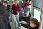 Na Dolny Śląsk wrócił z granicy kolejny pociąg humanitarny z obywatelami Ukrainy, UMWD