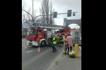 Wrocław: Wypadek wozu strażackiego z osobową skodą koło mostu Grunwaldzkiego, Zdjęcia dzięki Pomoc Drogowa AUTO-HARD&PIEKARSKI PATROL