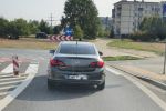 Strzeż się tych aut. To nieoznakowane radiowozy policji z radarami, Facebook/Suszą Wrocław i okolice