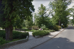 Kolejne latarnie staną w parku Brochowskim i na pobliskiej ulicy, Google