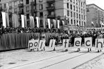 Tak wyglądały wrocławskie pochody pierwszomajowe. Mamy wyjątkowe zdjęcia, fotopolska.eu