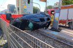 Wrocław: Śmiertelny wypadek na Grabiszyńskiej. BMW uderzyło w przystanek i zabiło człowieka, Pomoc Drogowa AUTO-HARD