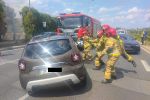 Wrocław: Wypadek na Gądowiance. Auto przewróciło się na bok. Uwaga na korki!, Pomoc Drogowa AUTO-HARD