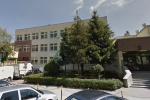 Wrocławska szkoła ostrzega przed kierowcą białego vana, google view