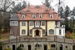 Dolny Śląsk: Można kupić pałac, w którym Niemcy mieli ukryć skarb, Starostwo Powiatowe w Jaworze