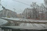 Wrocław w śniegu i błocie. Bardzo ślisko na drogach, Marcin Kruk