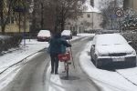 Wrocław: Atak zimy, koszmar na drogach! Ulice jak lodowisko [NA ŻYWO], 