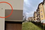 Wrocław: Tajemnicze krzyżyki na drzwiach. Tak złodzieje oznaczają mieszkania?, Zdjęcie czytelnika/Jakub Jurek
