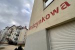 Wrocław: Tajemnicze krzyżyki na drzwiach. Tak złodzieje oznaczają mieszkania?, Jakub Jurek