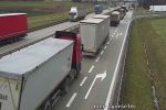 Utrudnienia na autostradzie A4 pod Wrocławiem. Zablokowany pas ruchu, traxelektronik.pl