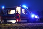 Wrocław: Wypadek radiowozu przewożącego zatrzymanego. Ranne trzy osoby, Shutterstock