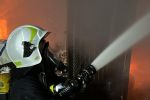 Podczas pożaru w Kiełczowie młody strażak zatruł się dymem, OSP Borowa