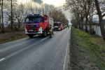 Wypadek pod Wrocławiem. Po czołowym zderzeniu kierowca wypadł przez szybę w aucie, Ochotnicza Straż Pożarna w Nadolicach Wielkich