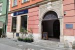 Wrocław: Upadła kawiarnia na Rynku. Lokal stoi pusty, bas