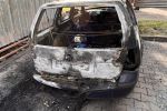 Wrocław: Pożar na Żernikach. Mieszkańcy w piżamach ratowali samochody, Czytelnik