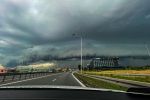 Zjawiskowe chmury nad Wrocławiem. Zrobiło się mrocznie [NOWE ZDJĘCIA], Patrycja Szymborska