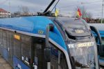 Wrocław: Z tramwajów i autobusów znikają ukraińskie flagi, TuWroclaw.com