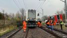 Pociąg wykoleił się pod Wrocławiem. Prokuratura szuka świadków