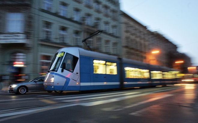 We wrocławskich tramwajach pojawiły się miejsca dla... singli, 0