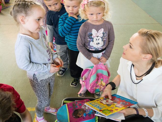 Wrocławskie szkoły mogą się zgłaszać do projektu „Lekki Tornister”, by otrzymać szafki dla uczniów, mat. organizatora