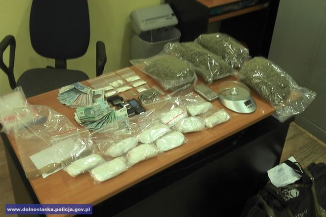 Wrocławscy policjanci zabezpieczyli blisko 72 kilogramy różnego rodzaju narkotyków