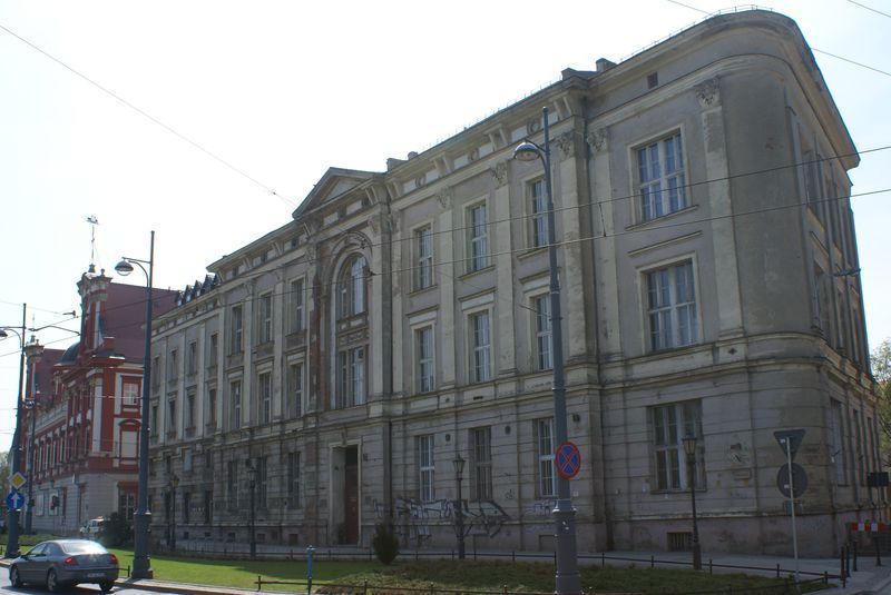 Dawny budynek farmacji na rogu Szewskiej i Grodzkiej pod młotek, bk