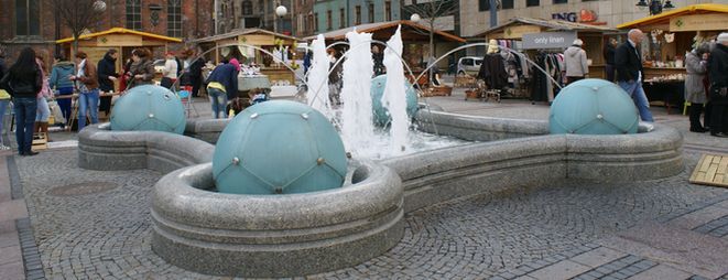 Działa już m.in. fontanna przy kościele p.w. św. Marii Magdaleny