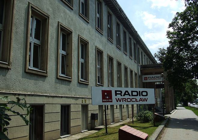 333 doby nagrań z archiwum Polskiego Radia Wrocław będą dostępne dla każdego, wikipedia.org