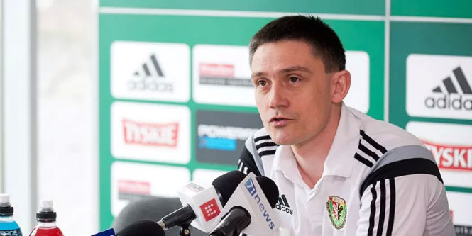 Trener Mariusz Rumak ma uratować Śląsk przed spadkiem z Ekstraklasy