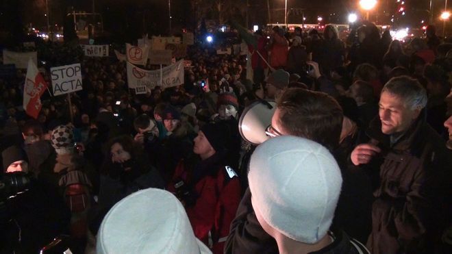 Manifestacja we Wrocławiu: kto nie skakał ten za ACTA [VIDEO], kw