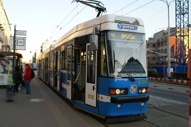 Pożar tramwaju w centrum Wrocławia. Motorniczy w szpitalu, archiwum