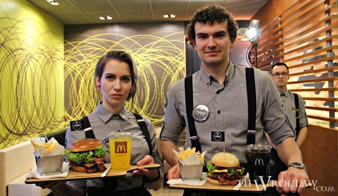 We wrocławskiej restauracji McDonald's można samemu skomponować burgera z prawie 30 różnych składników
