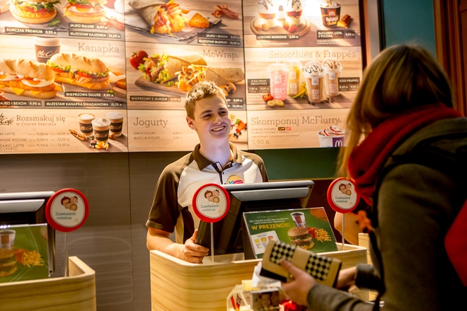 Popularny fast food wrócił na Dworzec Główny. Na pierwszych gości czekają promocje [FOTO], archiwum