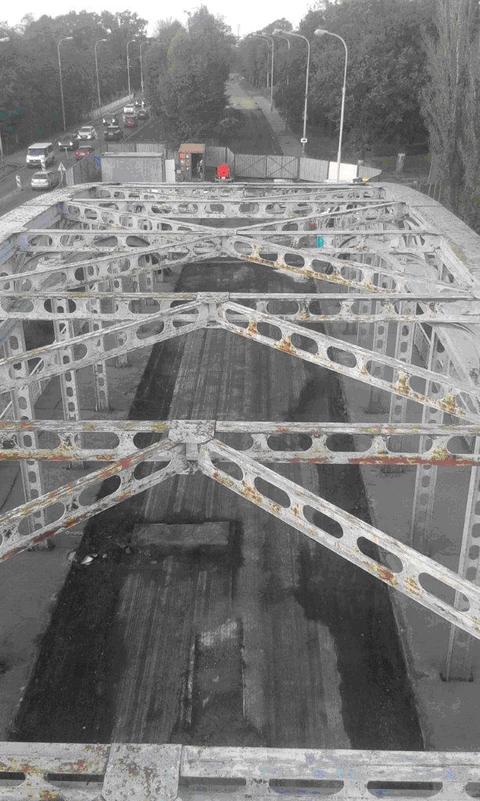 Awaria sieci gazowej wstrzymuje remont mostu Jagiellońskiego. Termin realizacji zagrożony, ZDiUM