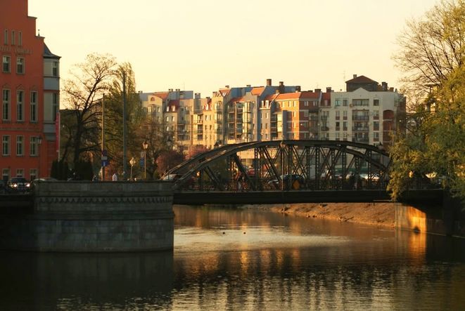 Przez mosty Młyńskie tramwaj pojedzie przed euro, a auto nigdy, wp