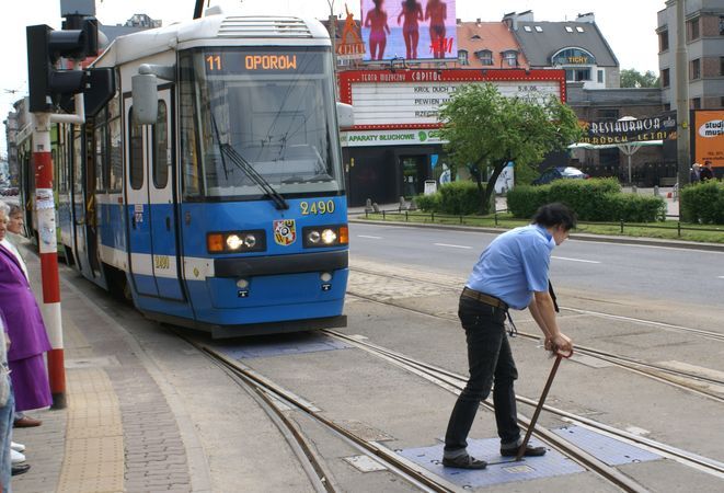 Wrocławskie torowiska tramwajowe do konserwacji, remontów jak na lekarstwo, archiwum