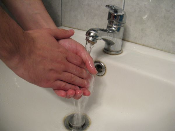 Mycie rąk to wciąż luksus, stać Cię?, js