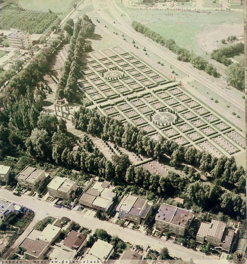 Odkrywamy Wrocław: Cmentarz Oficerów Radzieckich, Wratislaviae Amici, Ossolineum, 1992  