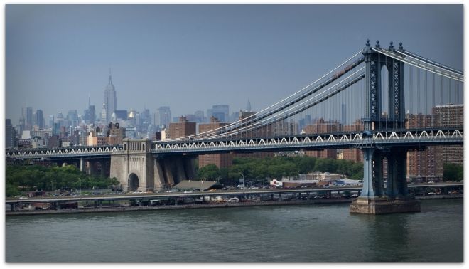 Widok na Manhattan Bridge
