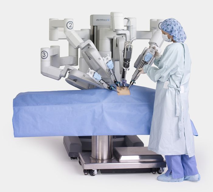 Marszałek da milion żeby najnowocześniejszy robot medyczny operował, 0