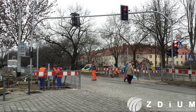 Kończą budowę nowej drogi rowerowej na Mickiewicza. Cykliści pojadą nią w kwietniu [FOTO], ZDiUM