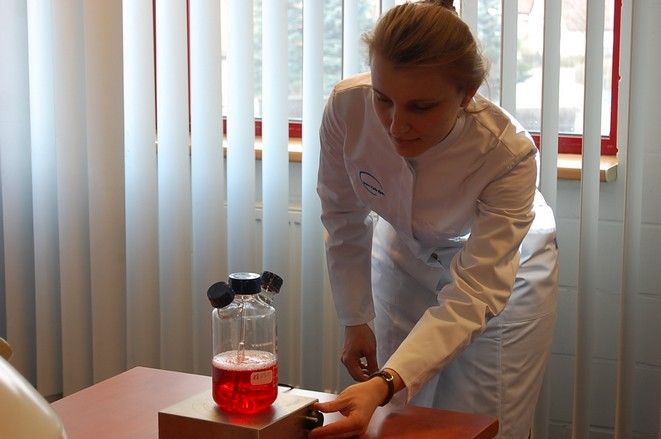 Badacze z Wrocławia dokonali przełomowego odkrycia w dermatologii, tm