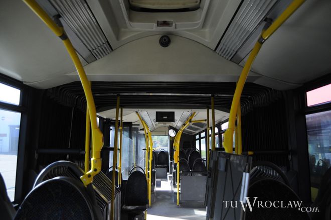 Kamery pojawią się dodatkowo w 251 autobusach i tramwajach