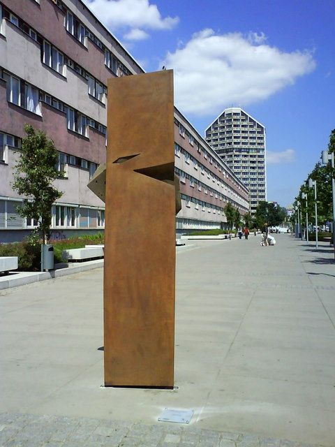 Rzeźba uliczna przy pl. Grunwaldzkim, Wojciech Prastowski