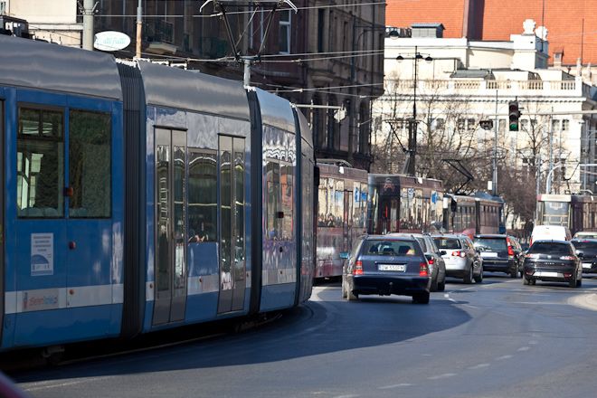 Korek tramwajowy na Świdnickiej: winne światła, abe