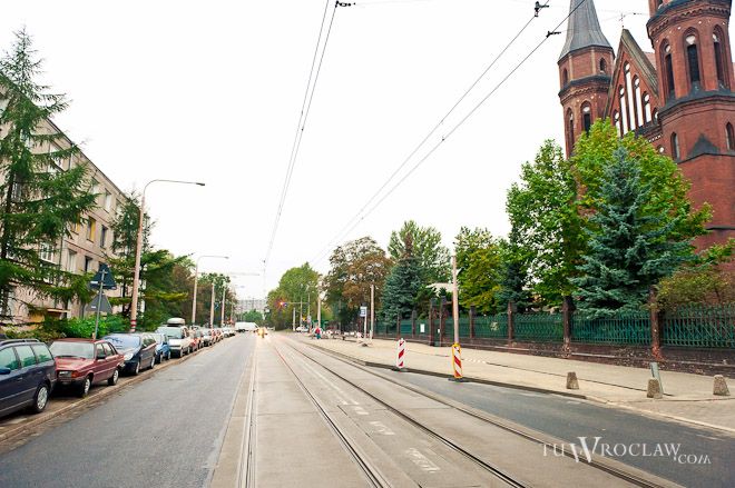 Antyzatoka na ul. Glinianej dla tramwaju plus, Norbert Bohdziul <A href='http://www.saronphoto.com/'' target=_blank> www.saronphoto.com </A>